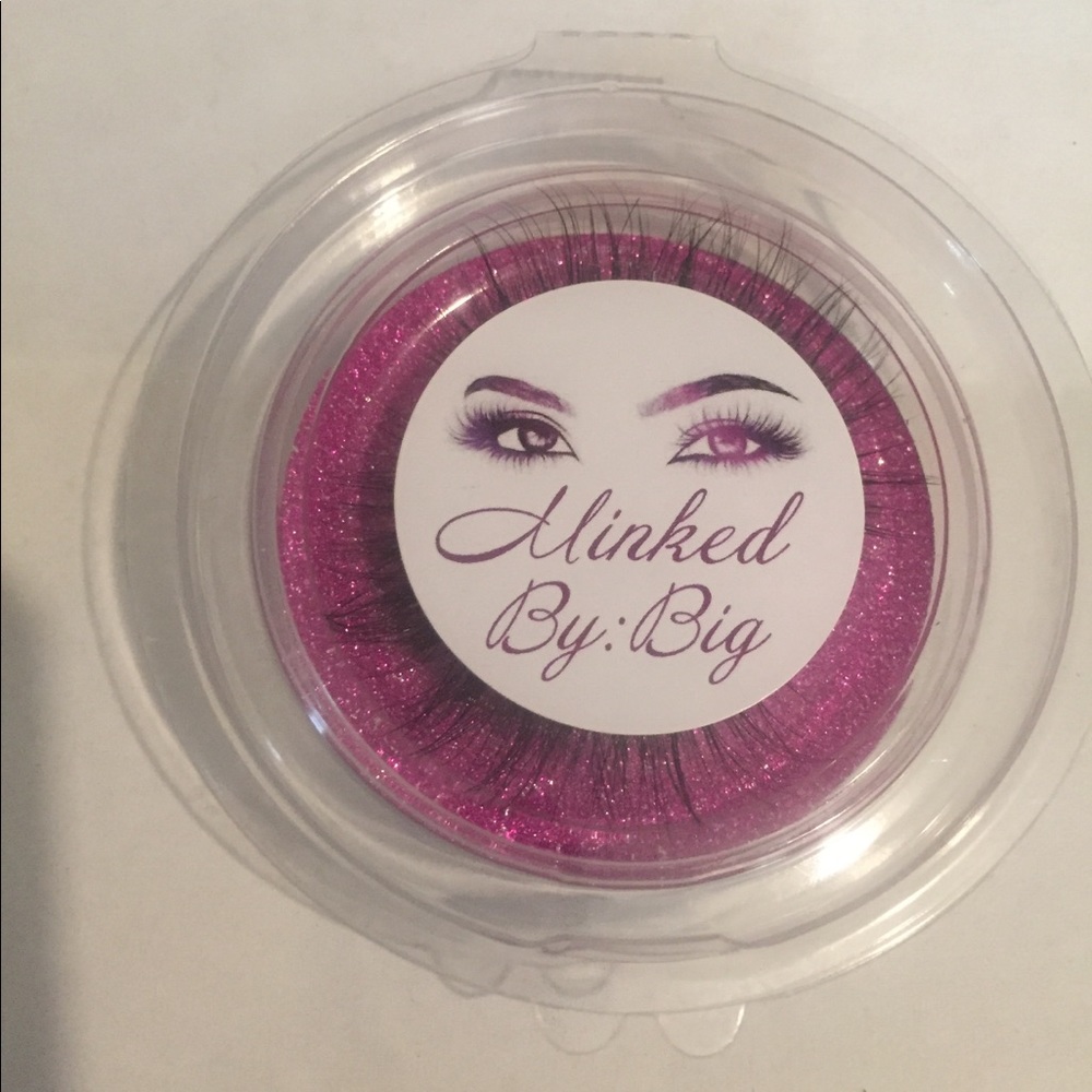 Faux Mink Eyelashes from Minked by BIG